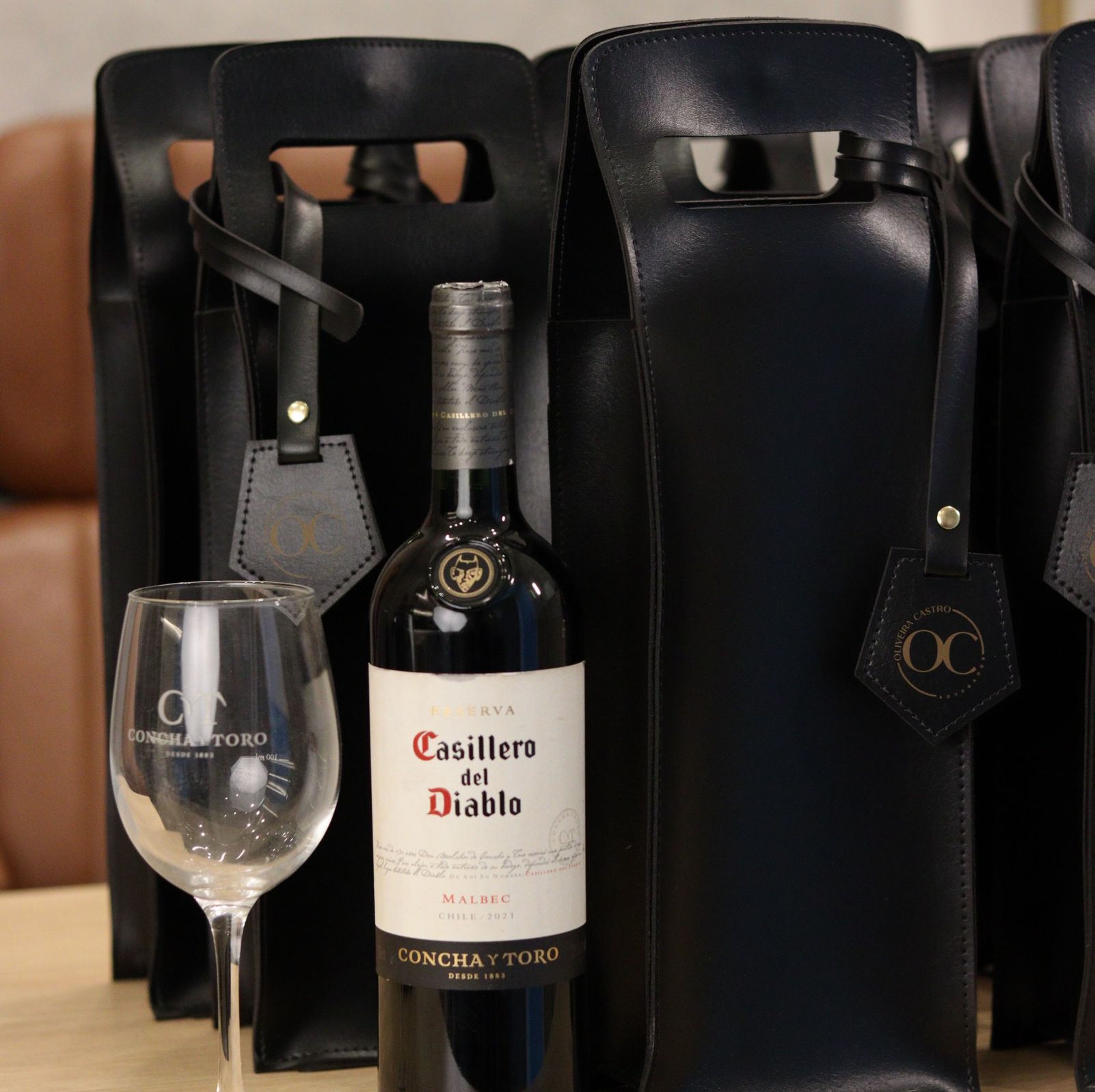 Porta Vinho Luxo - Imagem 2